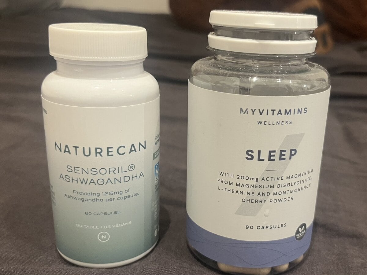 社畜は睡眠の質がすべて！おすすめサプリ