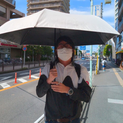 実際に差してみたところ。しっかりとした大きさです