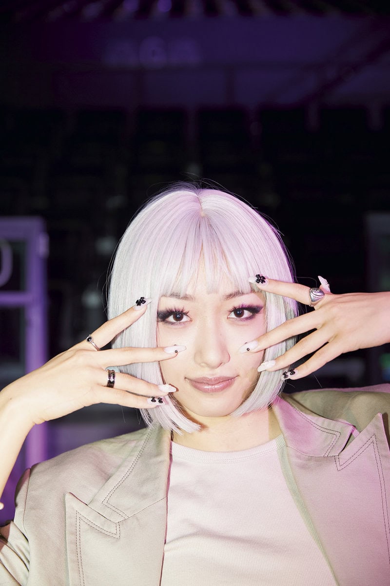 Benefit one MONOLIZメンバーkomomoの私服スナップ