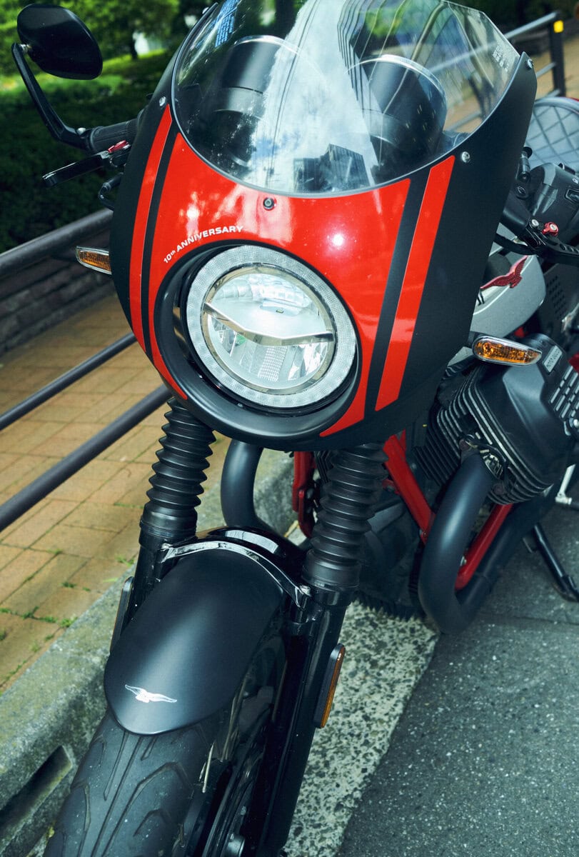 平嶋夏海さんの愛車はモト・グッツィ（MOTO GUZZI）の「V7 IIIレーサー」