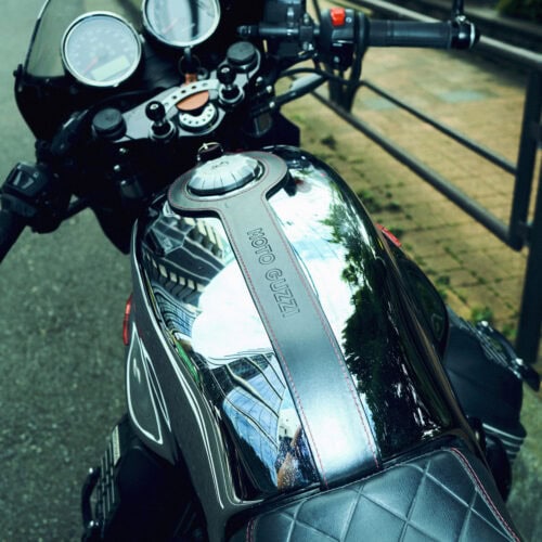 平嶋夏海さんの愛車はモト・グッツィ（MOTO GUZZI）の「V7 IIIレーサー」
