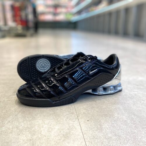 Maha Amsterdam × Nike（マハ・アムステルダム × ナイキ）のウィメンズ トータル90 ショックス マジア 