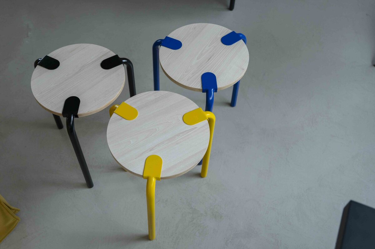 ベトナム家具メーカー「MAKE MY HOME」のシグネチャースツール