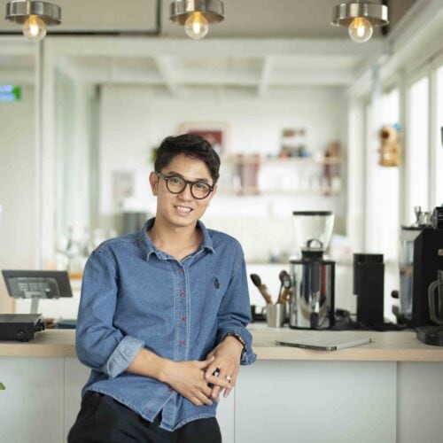 ベトナム家具メーカー「MAKE MY HOME」のヒウさん