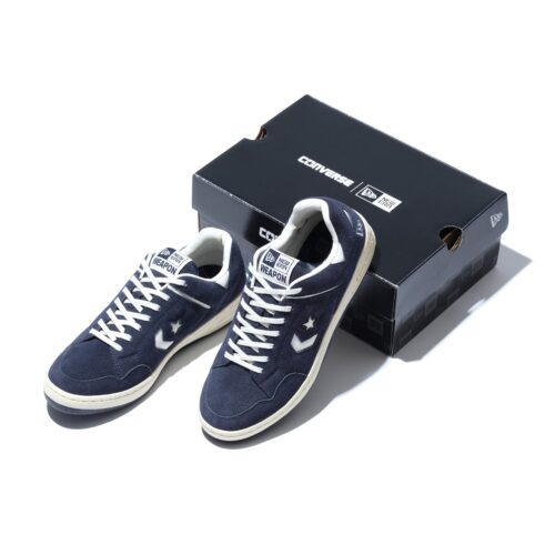  New Era®（ニューエラ®）とCONVERSE（コンバース）によるコラボレーション仕様のWEAPONがリリースする。