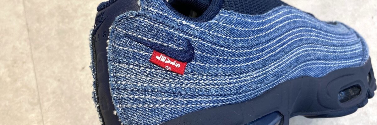 Levi's × Nike（リーバイス × ナイキ）のエアマックス95 OG "デニムブルー"