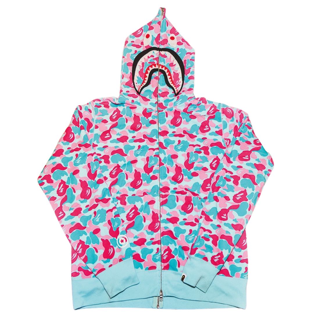 ヒップホップアーティスト・Kaneeeさんの“MY BAPE®”　BAPE STORE® MIAMI SEPARATE SHARK FULL ZIP HOODIE