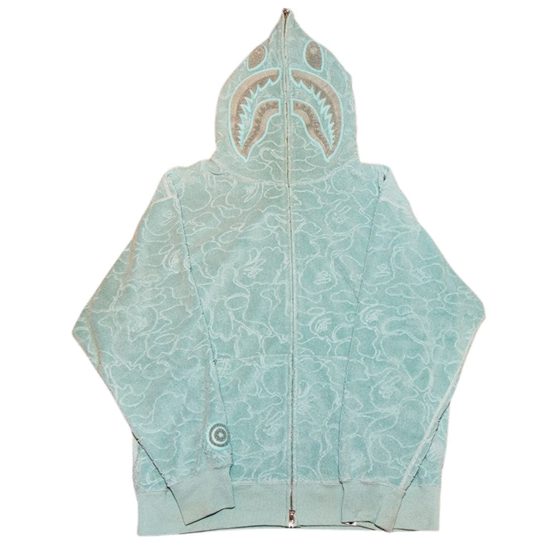 ヒップホップアーティスト・Kaneeeさんの“MY BAPE®”　LINE CAMO TERRY TOWEL
SHARK ZIP HOODIE