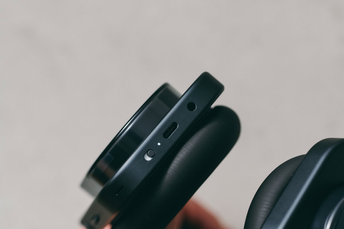 「これぞNo.1おしゃれヘッドホン」“透ける”デザインの新定番…Nothing初の「Headphone (1)」を徹底レビューしてみた