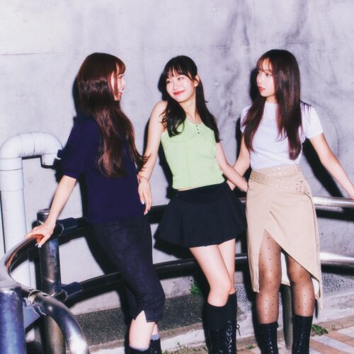 左からEttone（エトネ）のshion、anri、pia