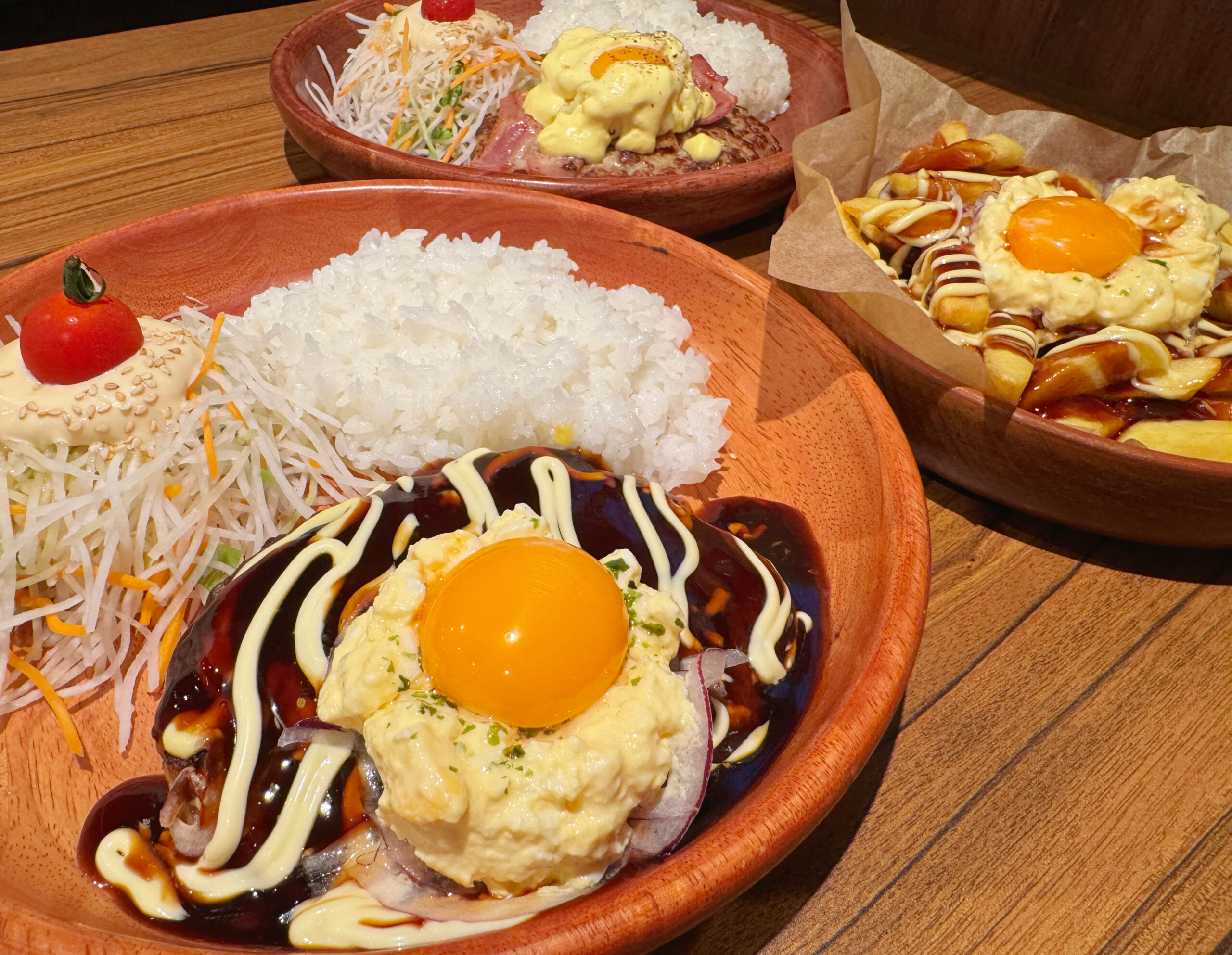 びくドン秋の訪れを告げる絶品“月見ハンバーグ”が今年もやってきた！濃厚でギルティな3品を実食レポート