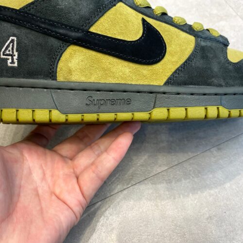 Supreme × Nike SB（シュプリーム × ナイキ SB）のダンク ロー 