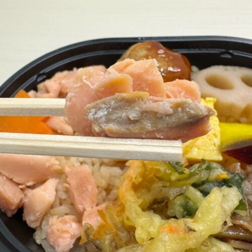 ほどよい塩味を感じる秋鮭と、おだしの相性は言わずもがな