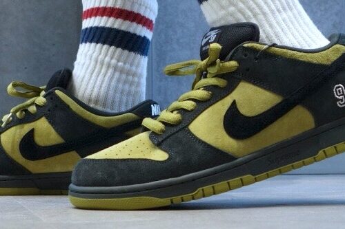 Supreme × Nike SB（シュプリーム × ナイキ SB）のダンク ロー 