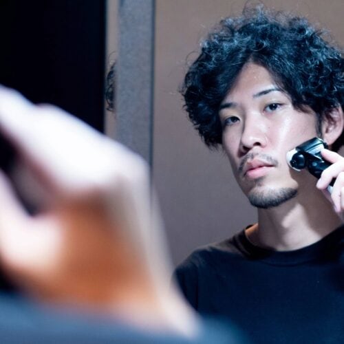 ヒゲ脱毛はモテに効く？“全部ツルツル”はもう古い！最新トレンド＆医師のリアル解説