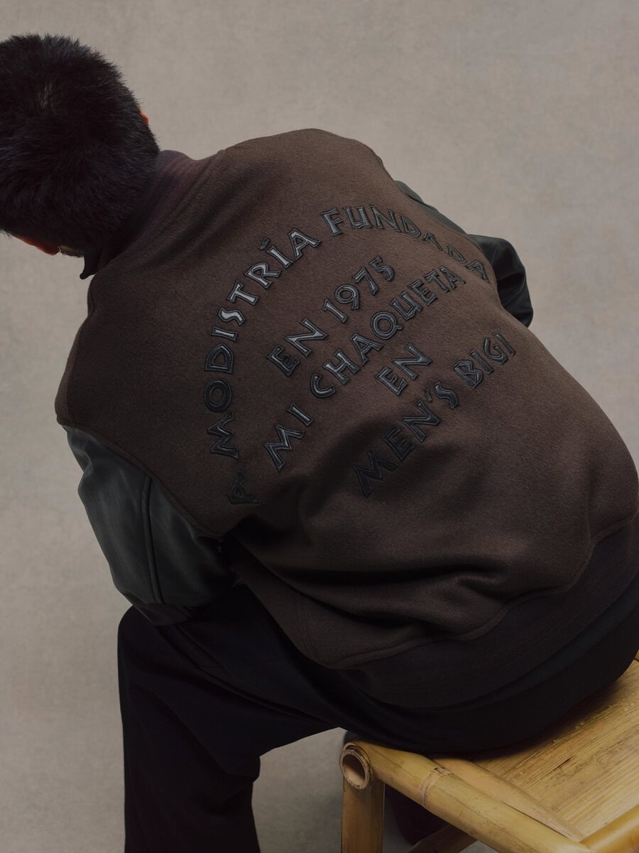1980年代のMEN’S BIGIのアーカイブに親しみながら今回の企画に臨んだ中田慎介。その過程で生まれたのがWOOL MELTON STADIUM JAMPER 。