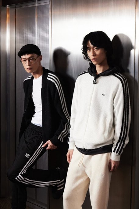 今回登場する「KNIT A15 SST ニットトラックトップ」は日本限定企画となっており、リラックス感と洗礼されたスタイルを兼ね備えた一着。