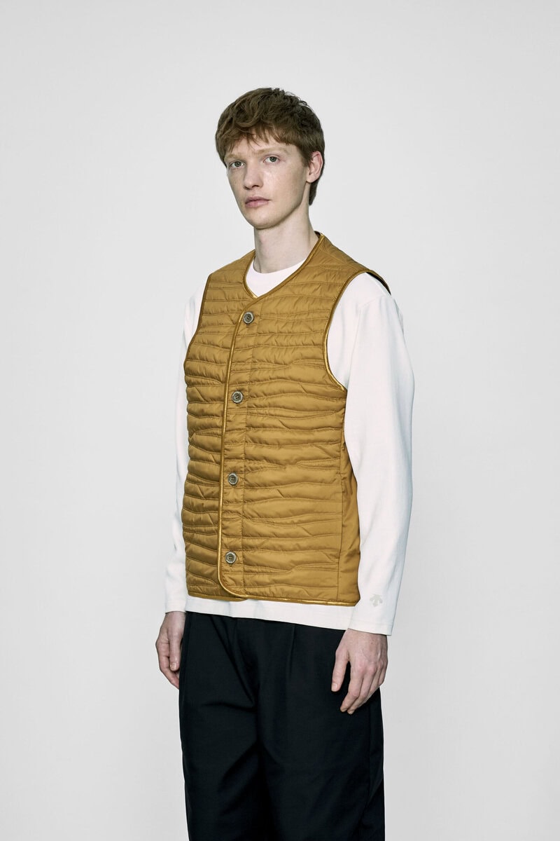 ATY STRETCH WOVEN QUILTED SHORT LINER COAT ¥88,000