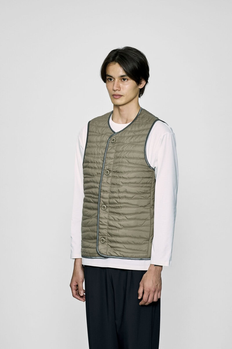 ATY STRETCH WOVEN QUILTED SHORT LINER COAT ¥88,000