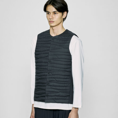 HEATNAVI QUILTED VEST ¥49,500