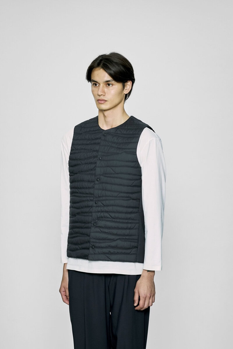 HEATNAVI QUILTED VEST ¥49,500