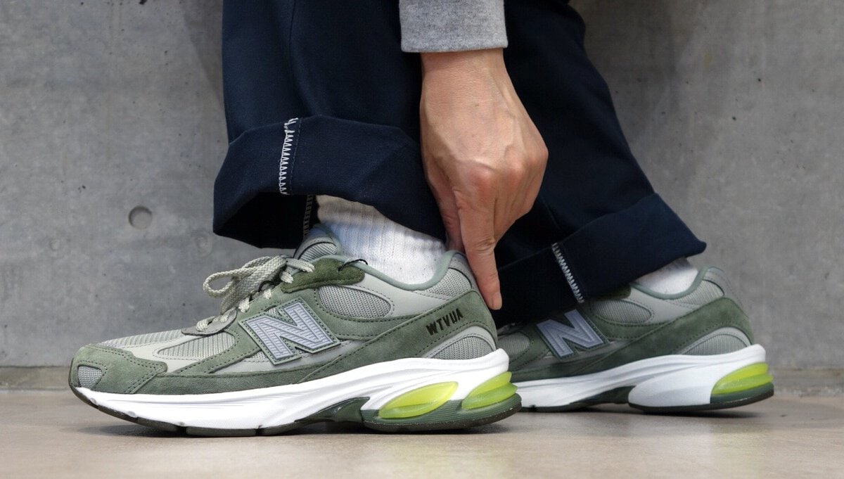 WTAPS × New Balance(ダブルタップス × ニューバランス)のアブゾーブ 2010 "オリーブドラブ"