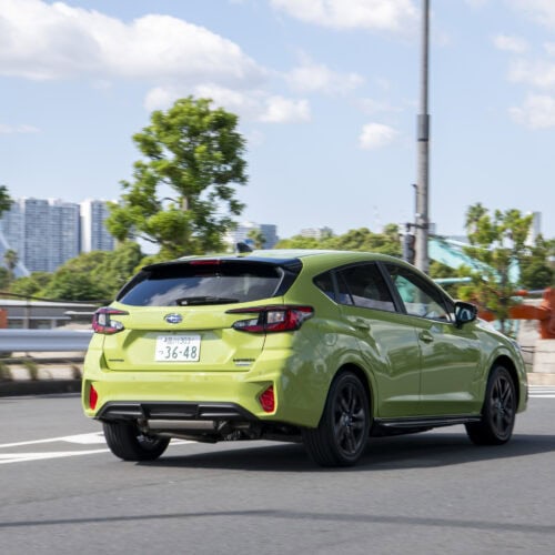 スバル インプレッサ e-BOXER ST-H