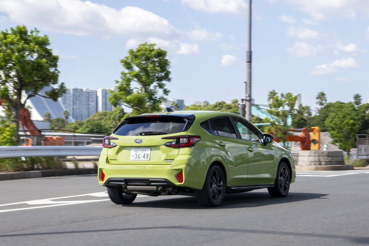 スバル インプレッサ e-BOXER ST-H
