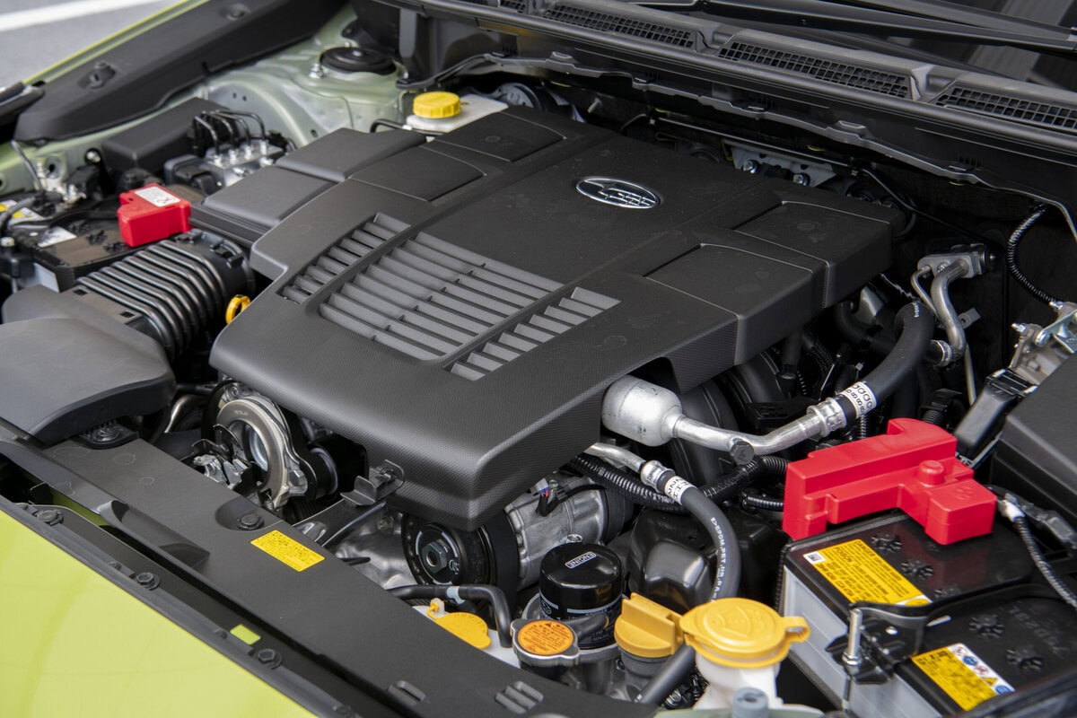 スバル インプレッサ e-BOXER ST-H