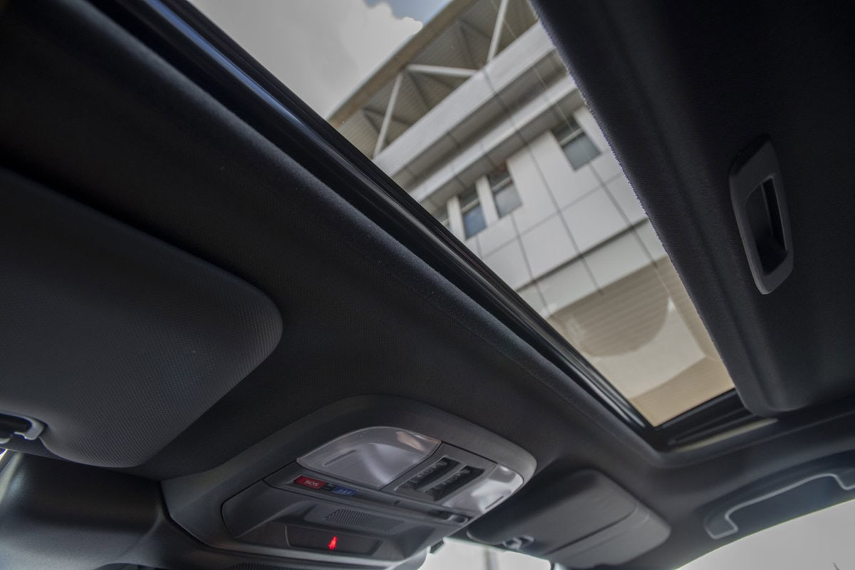 スバル インプレッサ e-BOXER ST-H