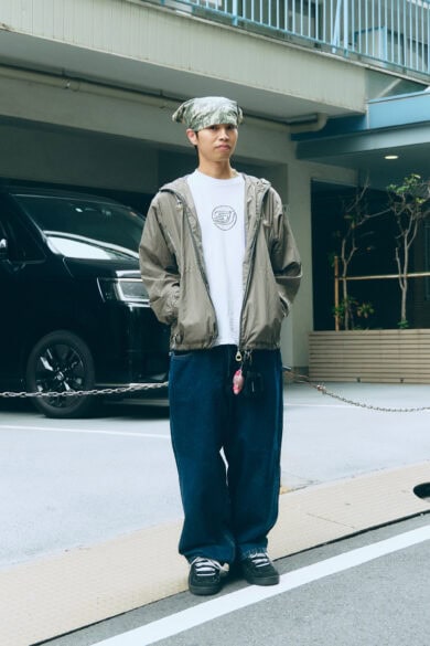 【スナップ】00年代ストリートなスケータースタイルに、カモ柄バンダナのアクセントをひとさじ