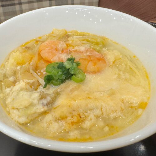 濃厚でまろやかな「台湾風ピリ辛豆乳野菜麺」