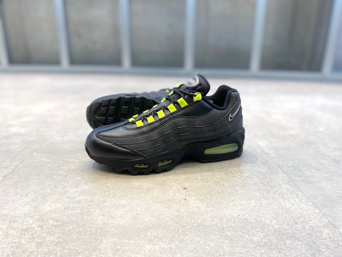 Nike（ナイキ）のエアマックス95 ビッグバブル SE "HRJK"