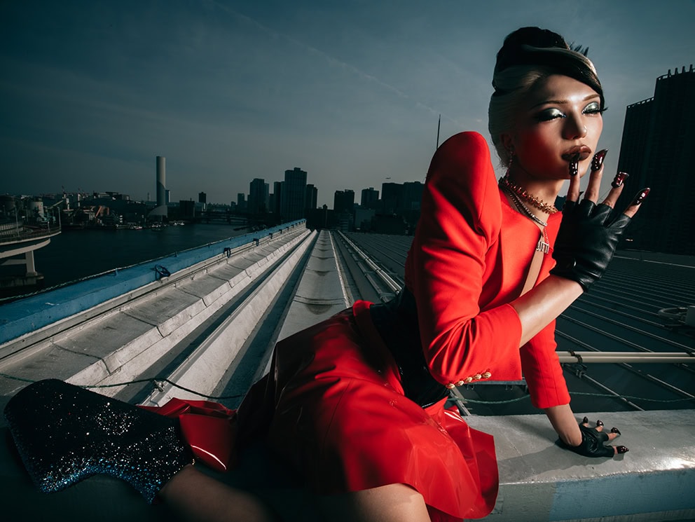 「自分の魅力は摩訶不思議さ」Zutti(ズッチ)が語る“人の常識を超えていく”表現哲学と、妥協しない仕事へのストイックなこだわり