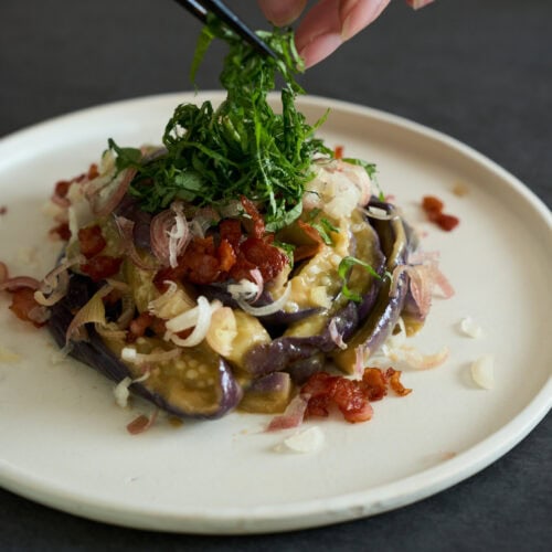 とろとろなすとカリカリベーコンのサラダの作り方