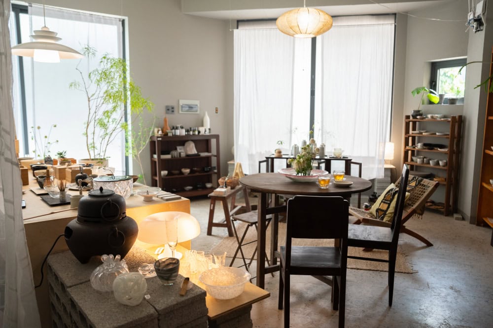 ベトナム・ホーチミン発のセレクトショップ「ohi ohi shop」の内観