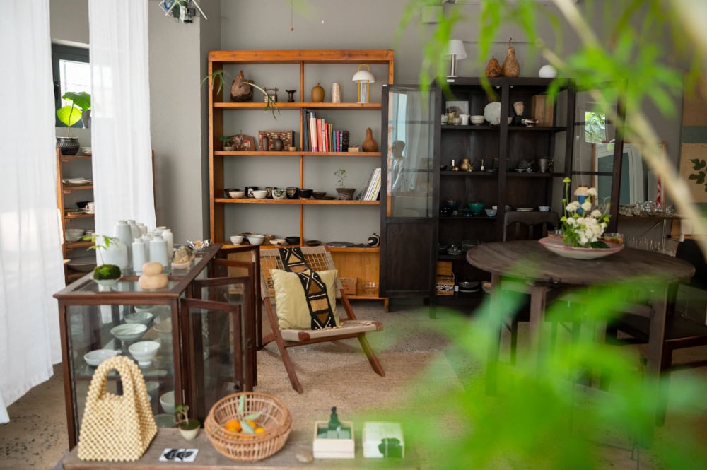 ベトナム・ホーチミン発のセレクトショップ「ohi ohi shop」の内観