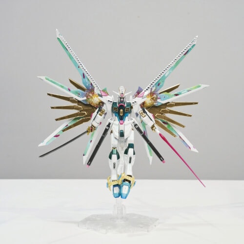 LINKL PLANETの尾本侑樹奈がビルドしたガンダム　HG 1/144 マイティーストライクフリーダムガンダム