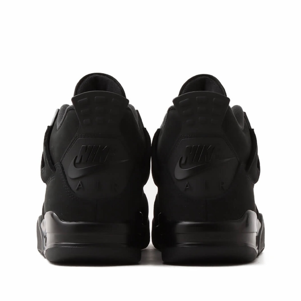 ジョーダンブランドの「ナイキ エア ジョーダン レトロ 4“ブラックキャット”」¥34,650