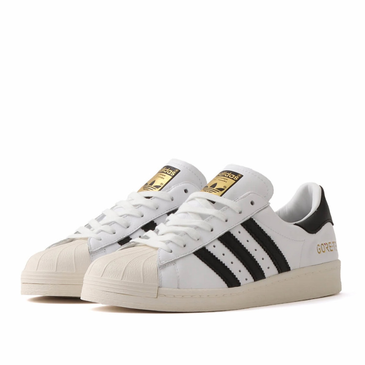 アディダス オリジナルスの「スーパースター 82 GTXアトモス」¥18,700