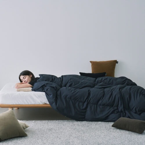 フトン ¥18,920／H210×W143（Cushion：45×45）