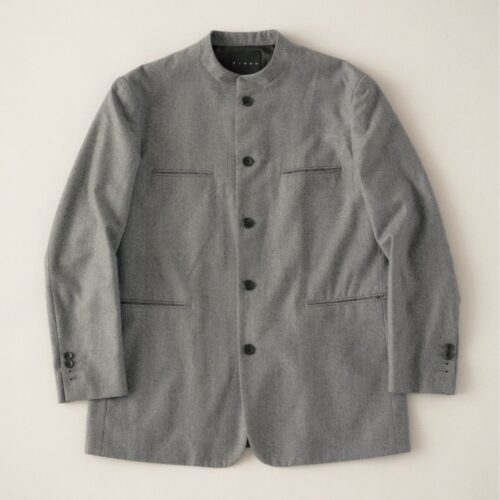 【グレーが流行中】黒・ネイビー派こそ試すべき！ 濃淡と素材感で「奥行き」を生む、大人のためのグレーワントーン講座