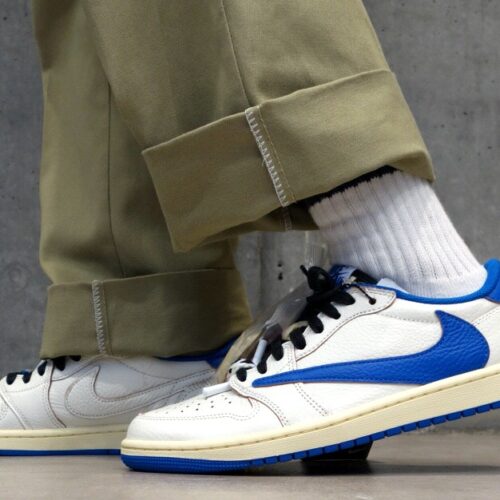 Travis Scott × fragment design × Nike（トラヴィススコット × フラグメントデザイン × ナイキ）のエアジョーダン1 ロー OG 