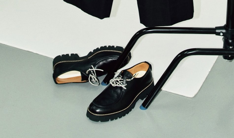 アールのチロリアンシューズ