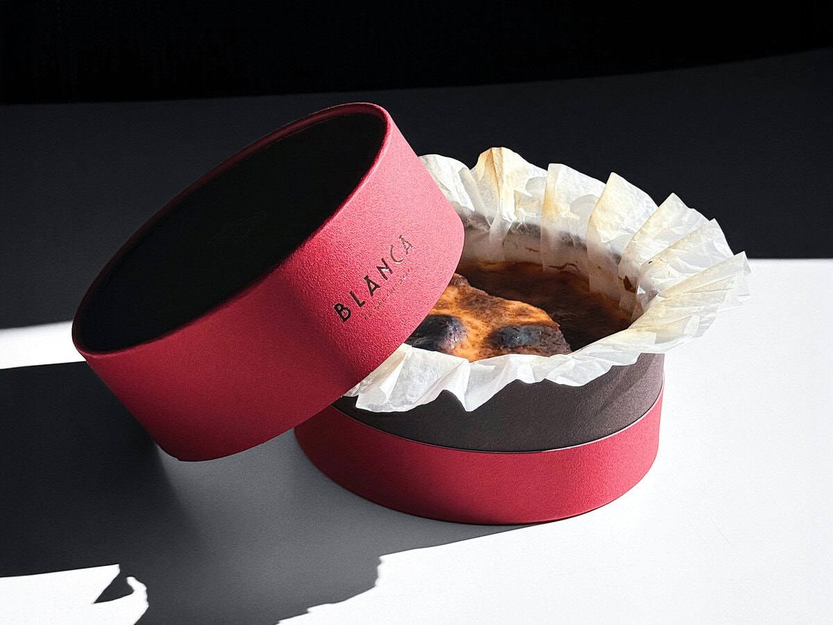 BLANCA 紅玉林檎のバスクチーズケーキ