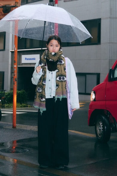 【スナップ】今冬の注目アイテムといえばマフラー。どうせだったら、こんな強烈インパクトもアリじゃない？