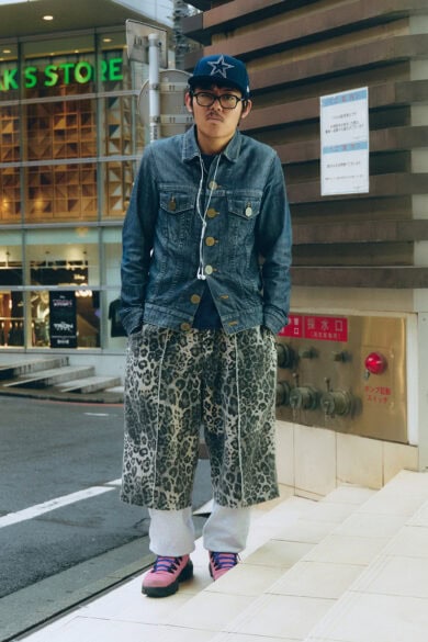 【スナップ】星、デカボタン、アニマル、レイヤリングにピンク…個性的なアイテム同士をぶつけつつも不思議と統一感あり