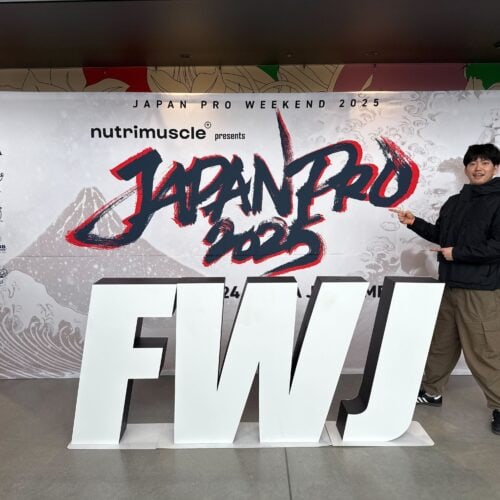 ロゴマークにて撮影