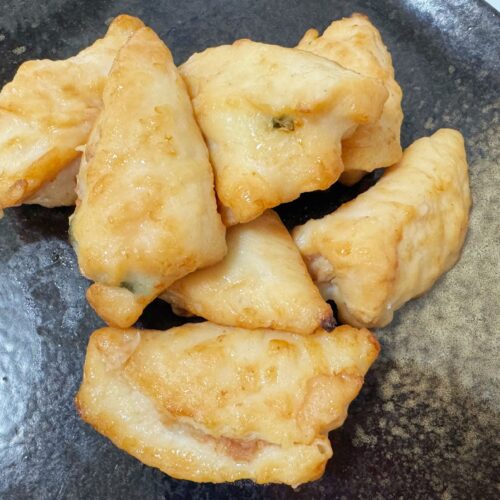 1袋210gで、約7個ほどのささみ焼きが入っていました