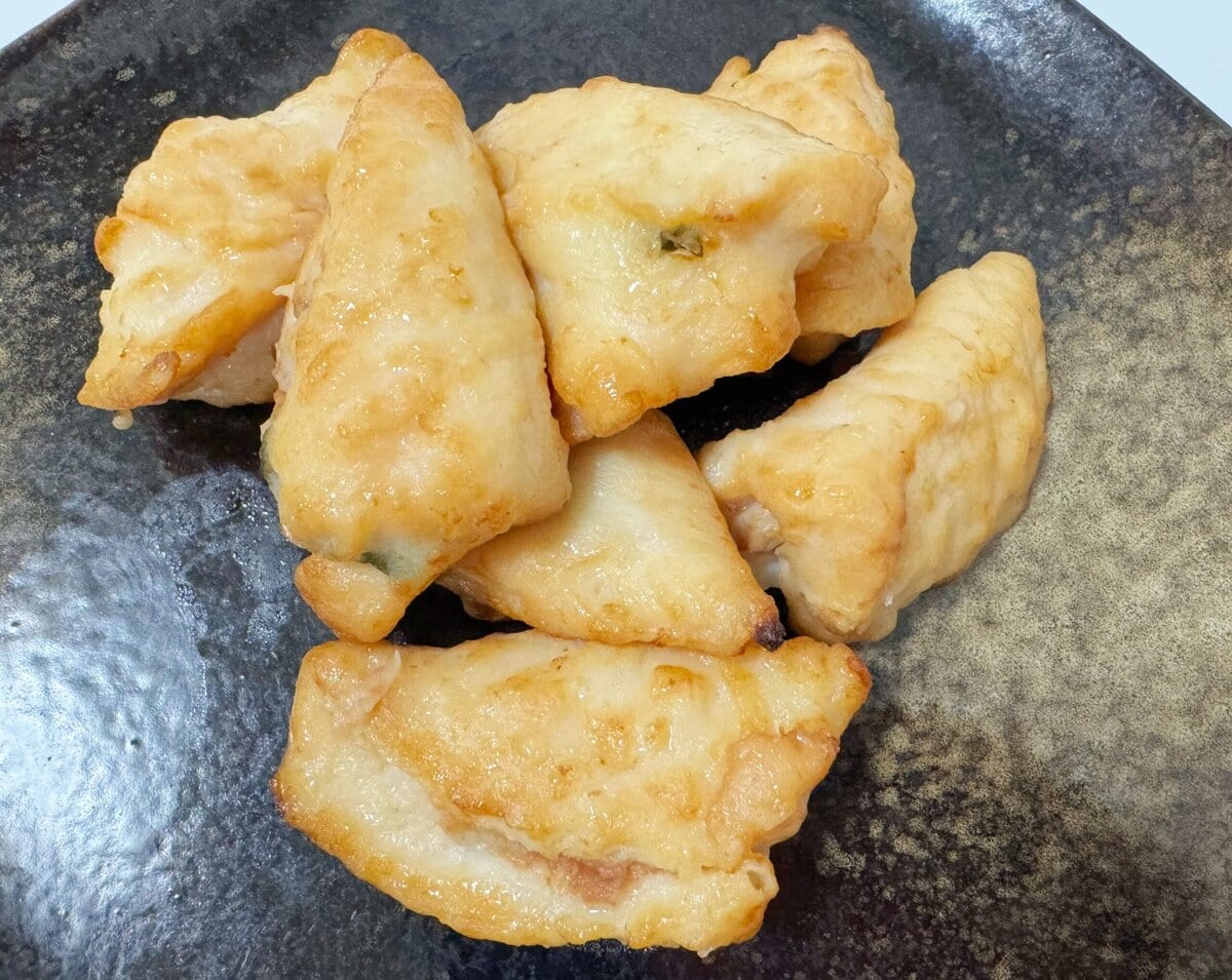 1袋210gで、約7個ほどのささみ焼きが入っていました